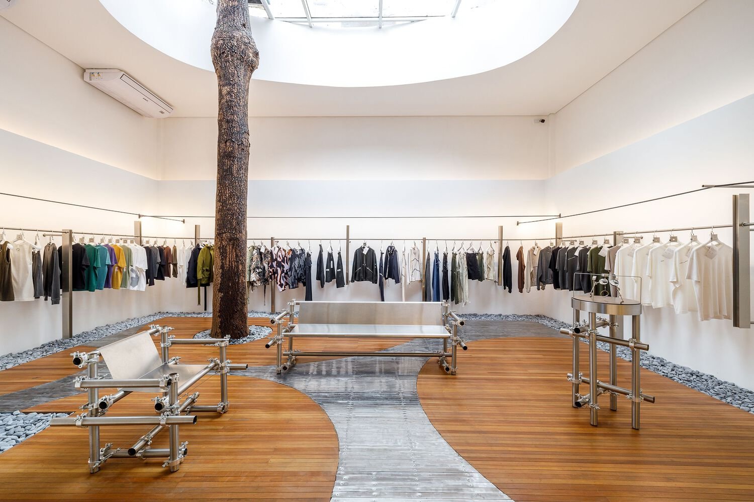 Projeto Flagship Store PACE - Pace Flagship Arquitetura Mobiliario Interiores Ambientacao Loja Pdv Design Exposicao Vm Minimundi  (13)
